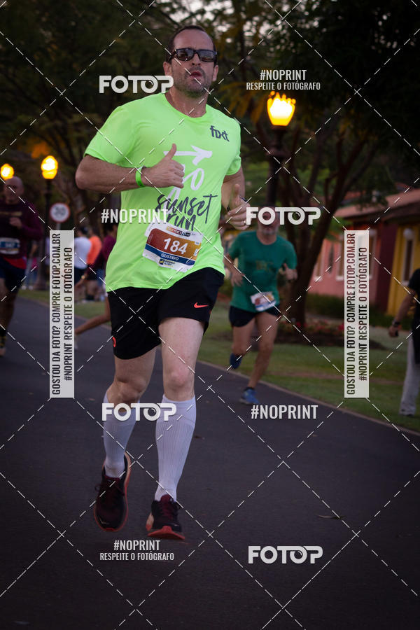 Buy your photos of the eventSunset Run 2019 on Fotop