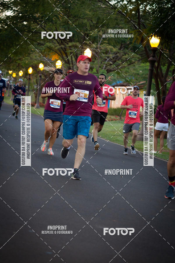 Buy your photos of the eventSunset Run 2019 on Fotop