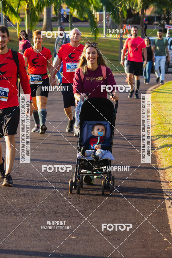 Compre as suas fotos do eventoSunset Run 2019 no Fotop