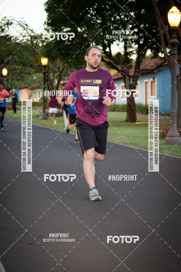 Buy your photos of the eventSunset Run 2019 on Fotop