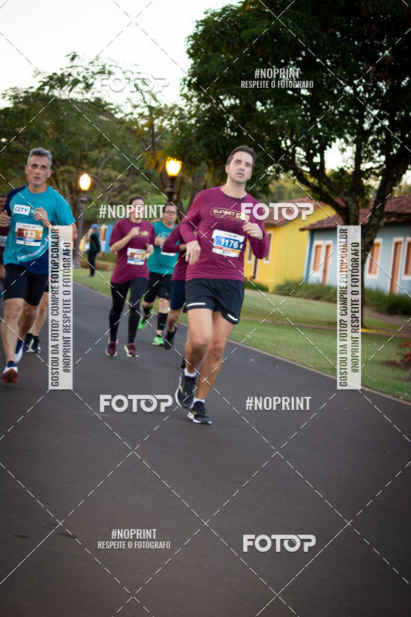 Buy your photos of the eventSunset Run 2019 on Fotop