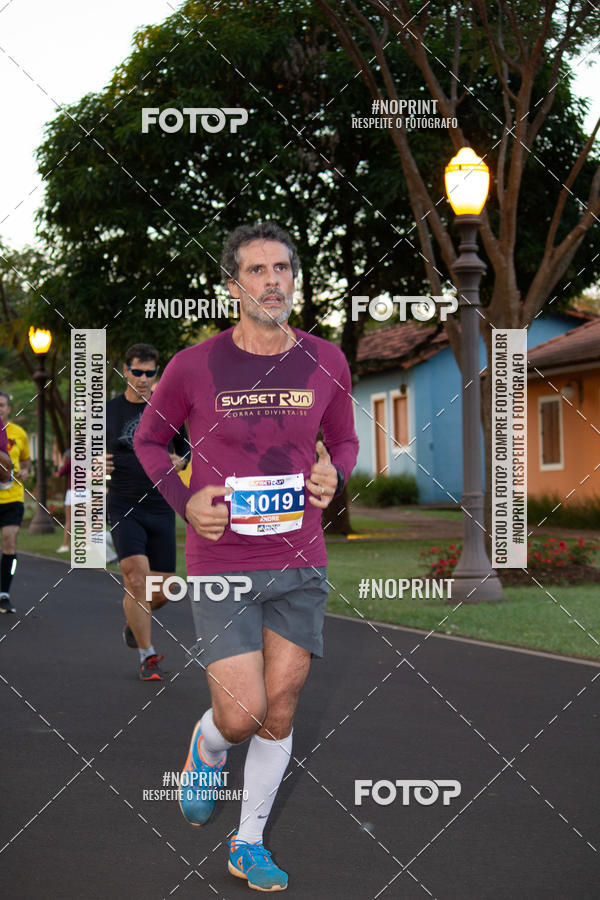 Buy your photos of the eventSunset Run 2019 on Fotop