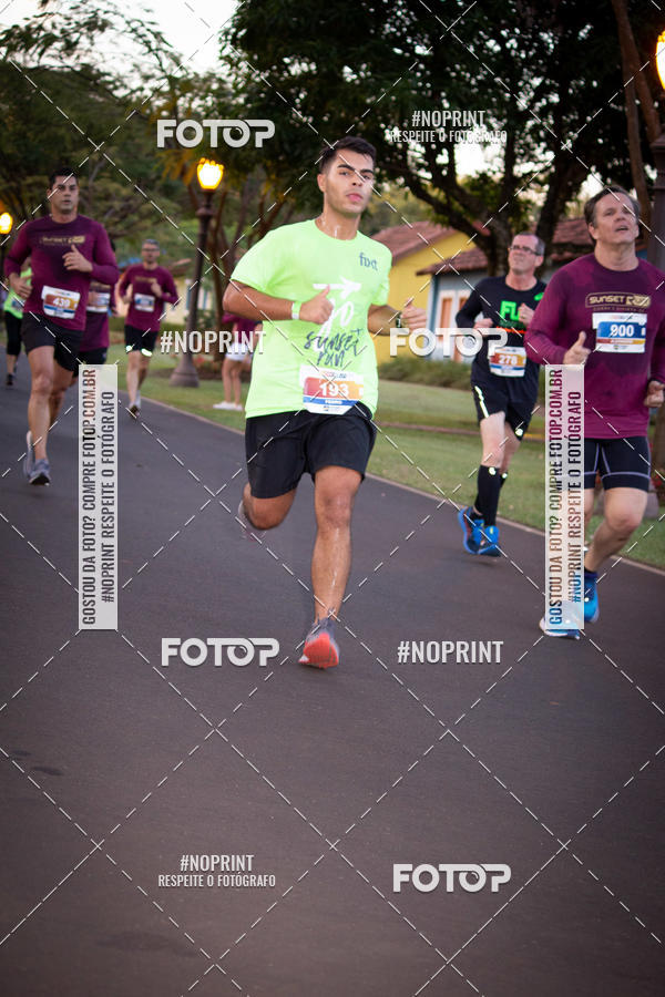 Buy your photos of the eventSunset Run 2019 on Fotop
