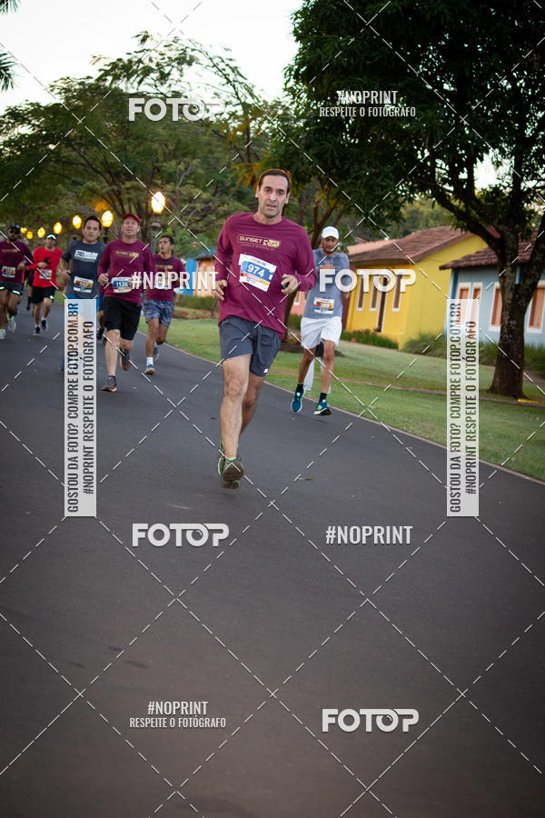 Buy your photos of the eventSunset Run 2019 on Fotop