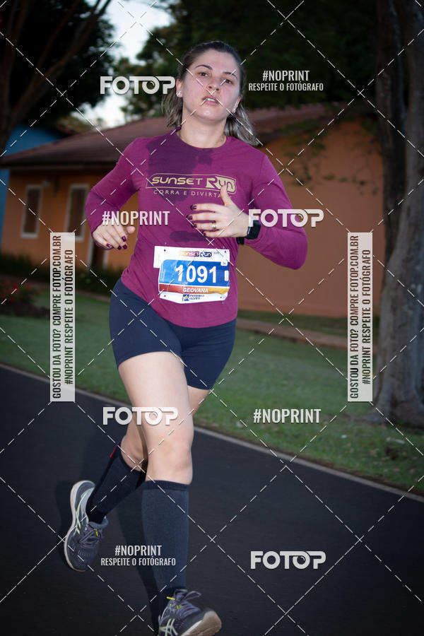 Buy your photos of the eventSunset Run 2019 on Fotop