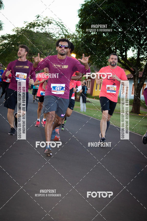Buy your photos of the eventSunset Run 2019 on Fotop