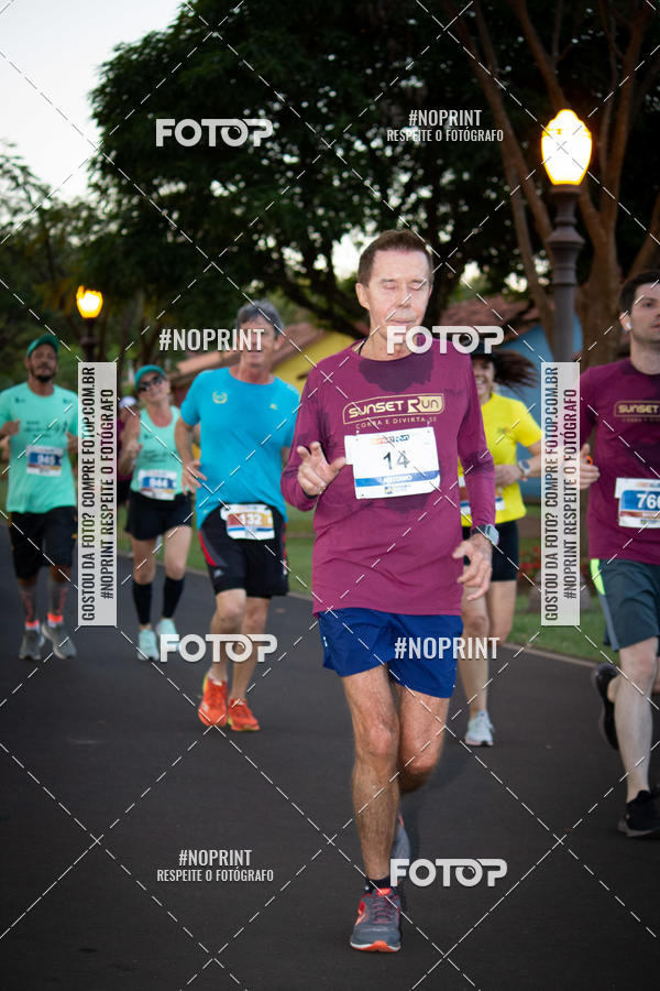 Buy your photos of the eventSunset Run 2019 on Fotop