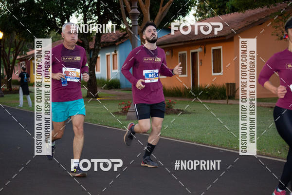 Buy your photos of the eventSunset Run 2019 on Fotop
