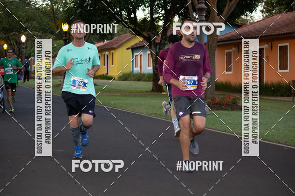 Buy your photos of the eventSunset Run 2019 on Fotop