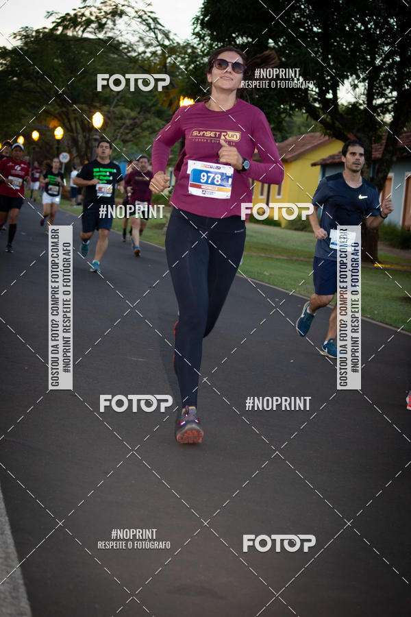 Buy your photos of the eventSunset Run 2019 on Fotop