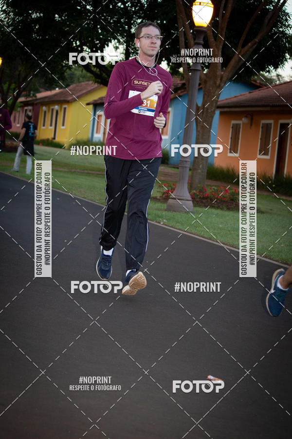 Buy your photos of the eventSunset Run 2019 on Fotop