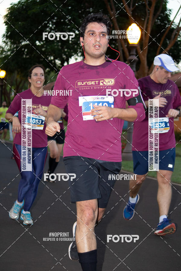 Buy your photos of the eventSunset Run 2019 on Fotop