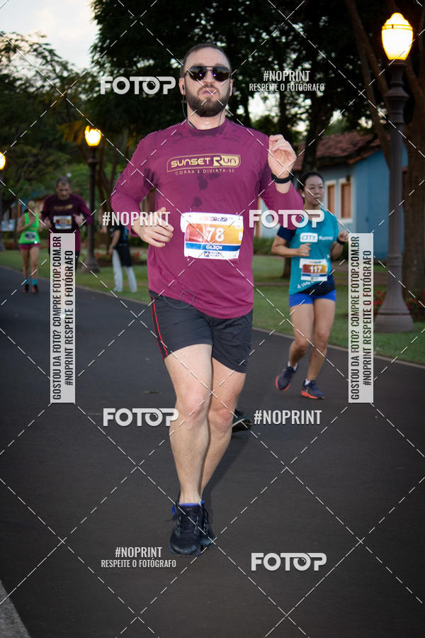 Buy your photos of the eventSunset Run 2019 on Fotop