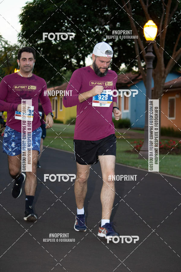 Buy your photos of the eventSunset Run 2019 on Fotop
