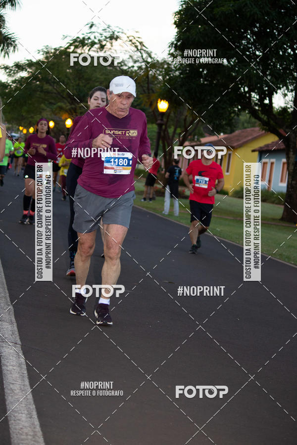 Buy your photos of the eventSunset Run 2019 on Fotop