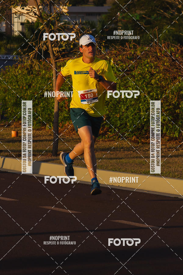 Buy your photos of the eventSunset Run 2019 on Fotop
