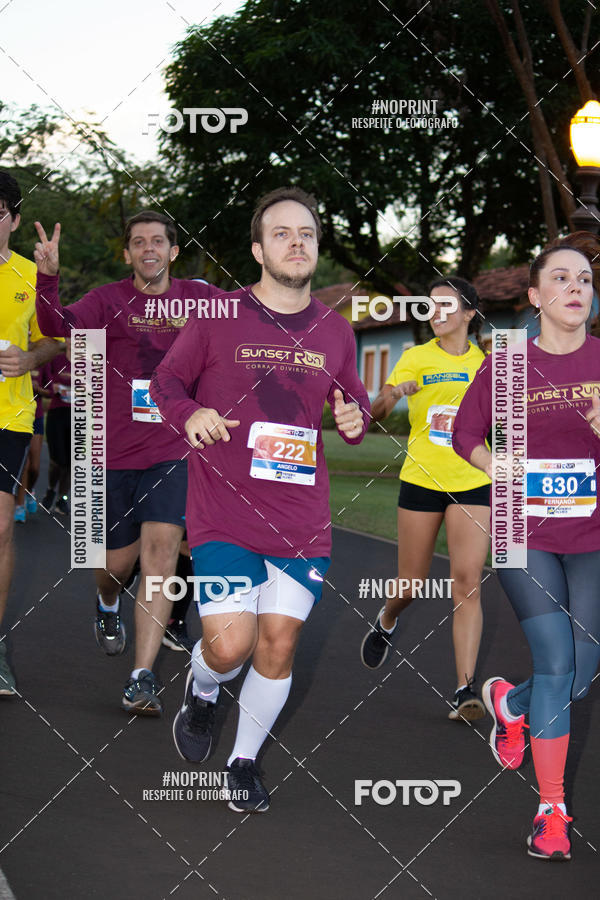 Buy your photos of the eventSunset Run 2019 on Fotop
