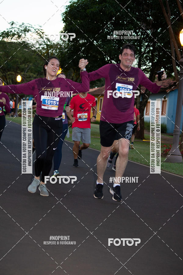 Buy your photos of the eventSunset Run 2019 on Fotop