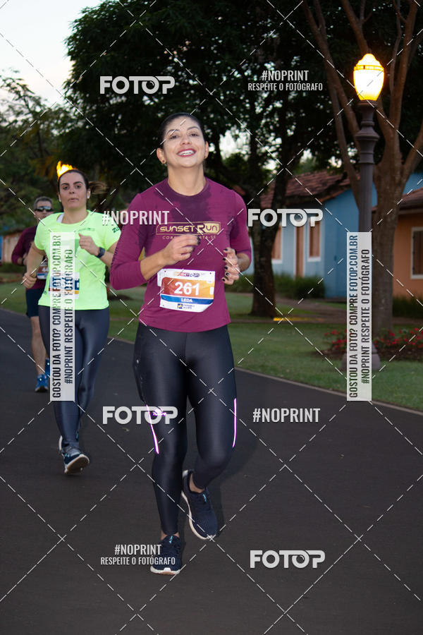 Buy your photos of the eventSunset Run 2019 on Fotop