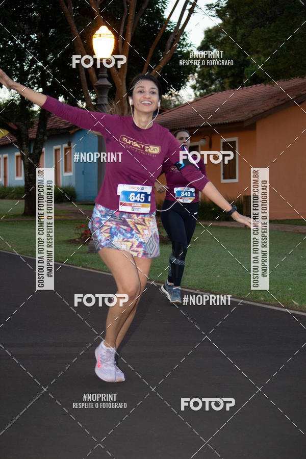 Buy your photos of the eventSunset Run 2019 on Fotop