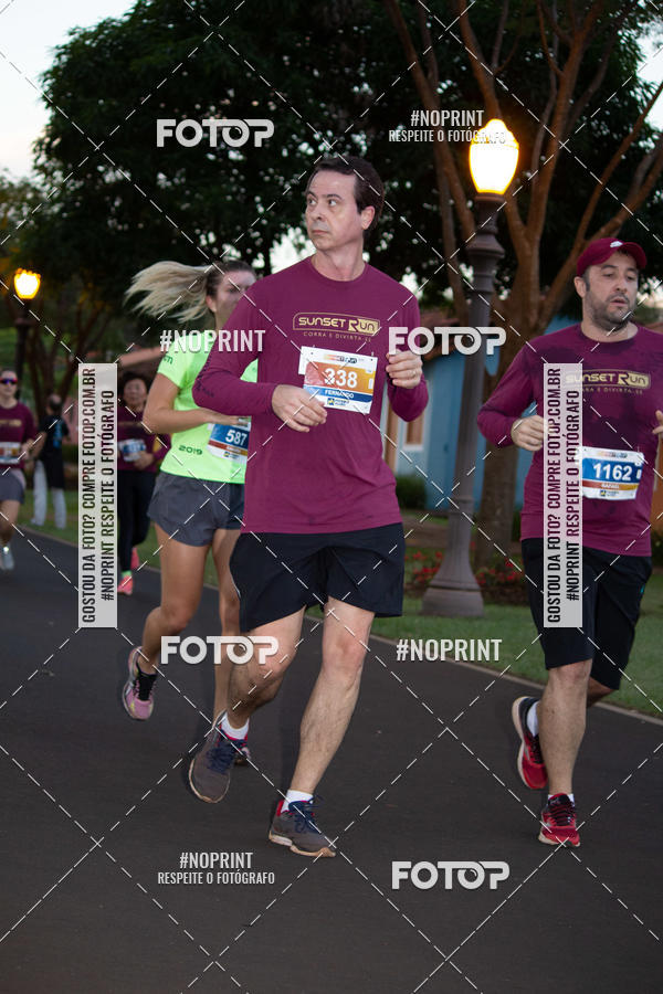 Buy your photos of the eventSunset Run 2019 on Fotop