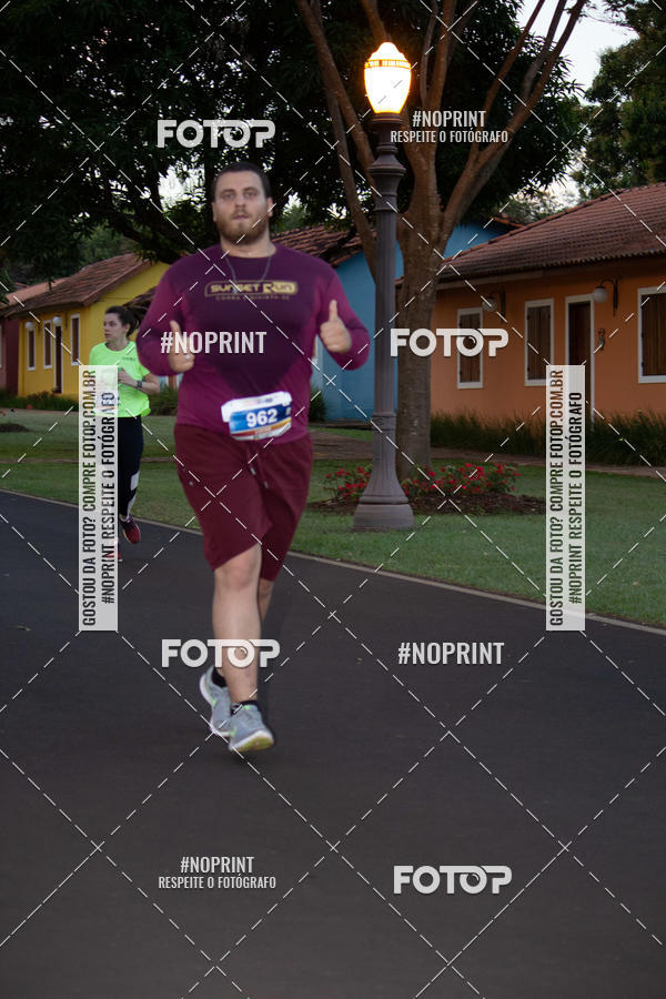 Buy your photos of the eventSunset Run 2019 on Fotop