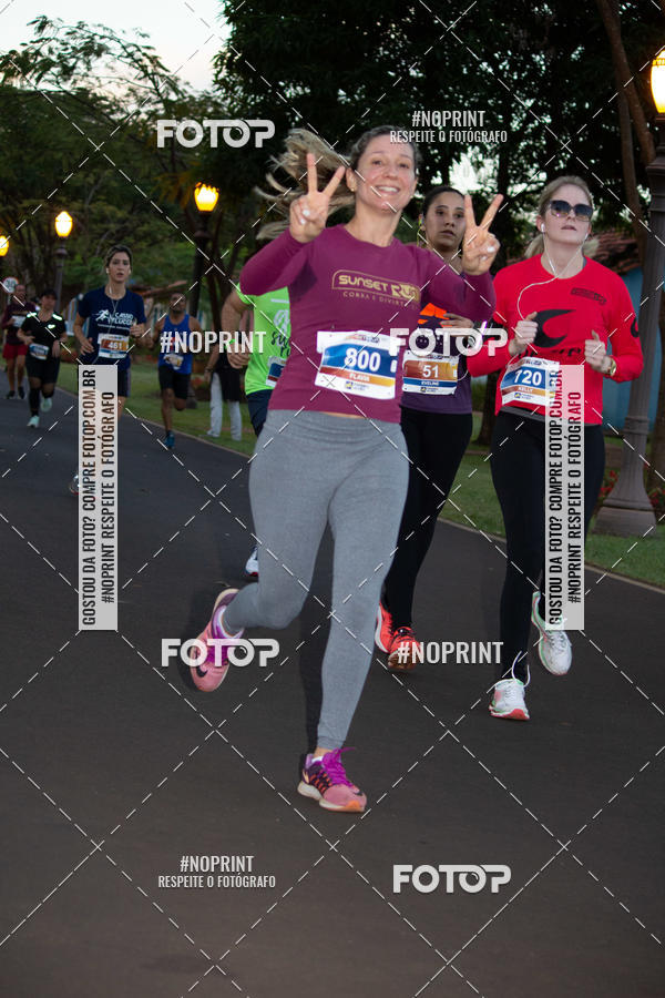 Buy your photos of the eventSunset Run 2019 on Fotop