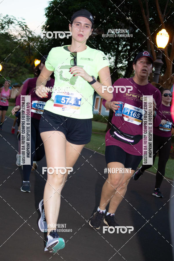 Buy your photos of the eventSunset Run 2019 on Fotop