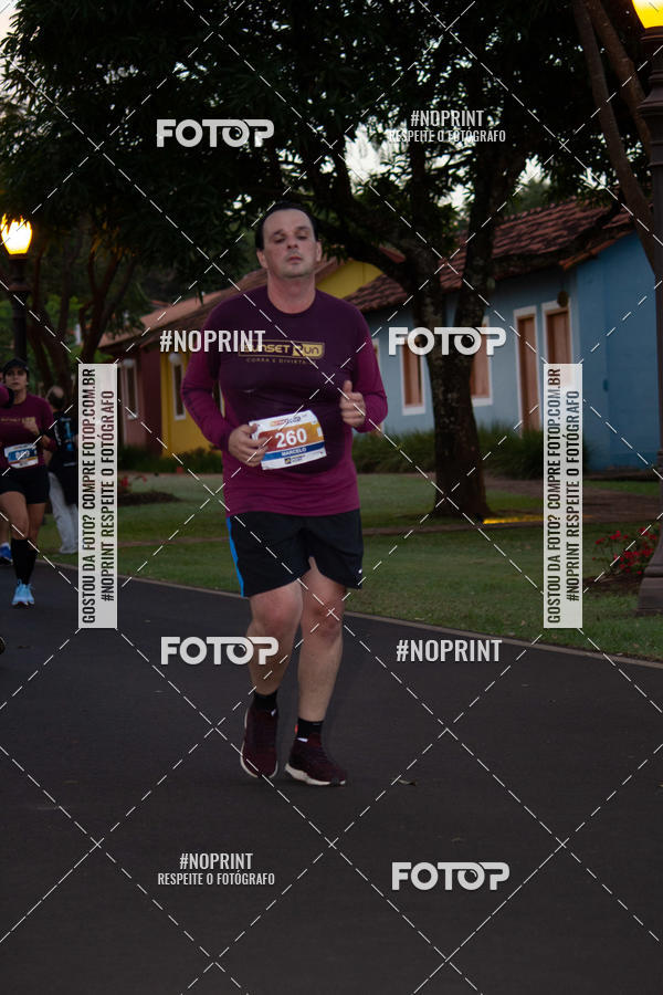 Buy your photos of the eventSunset Run 2019 on Fotop