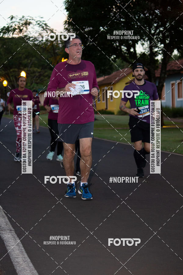 Buy your photos of the eventSunset Run 2019 on Fotop