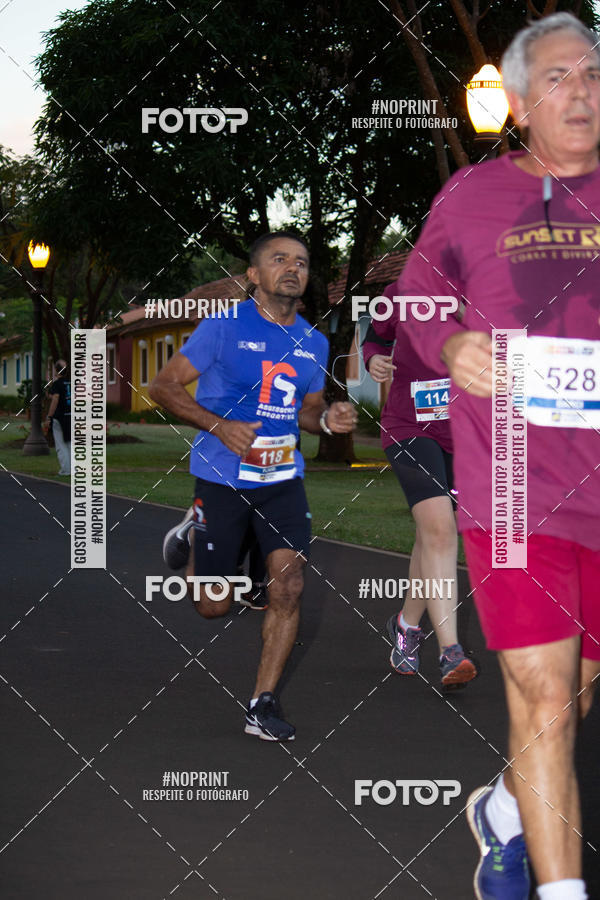 Buy your photos of the eventSunset Run 2019 on Fotop
