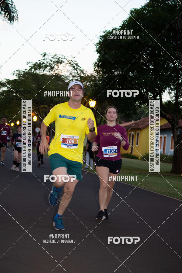 Buy your photos of the eventSunset Run 2019 on Fotop
