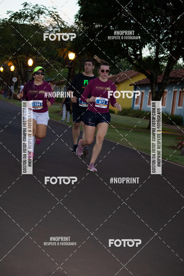 Buy your photos of the eventSunset Run 2019 on Fotop