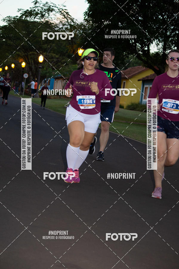 Buy your photos of the eventSunset Run 2019 on Fotop