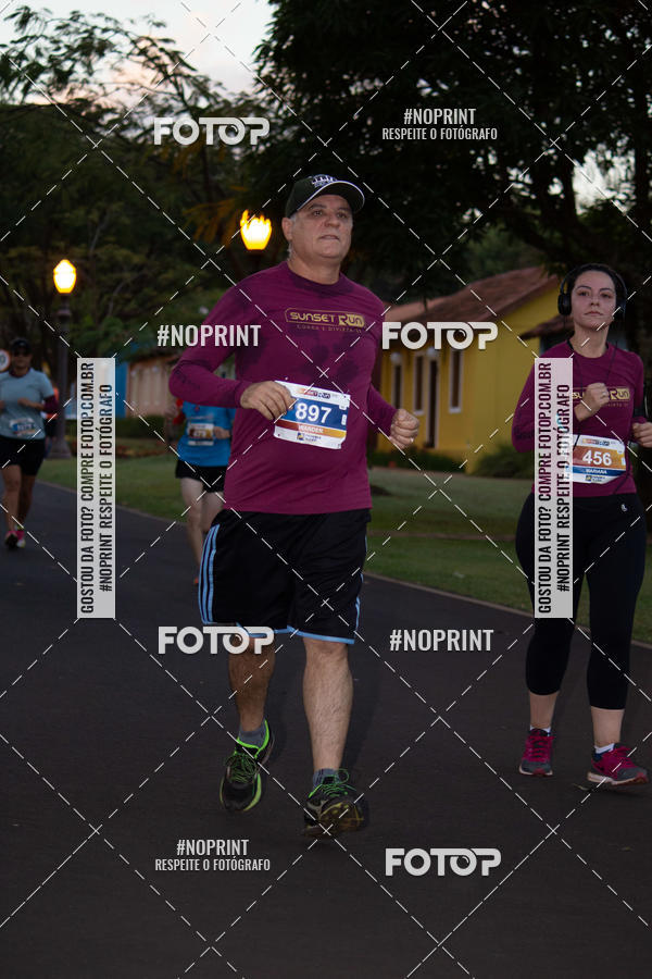 Buy your photos of the eventSunset Run 2019 on Fotop