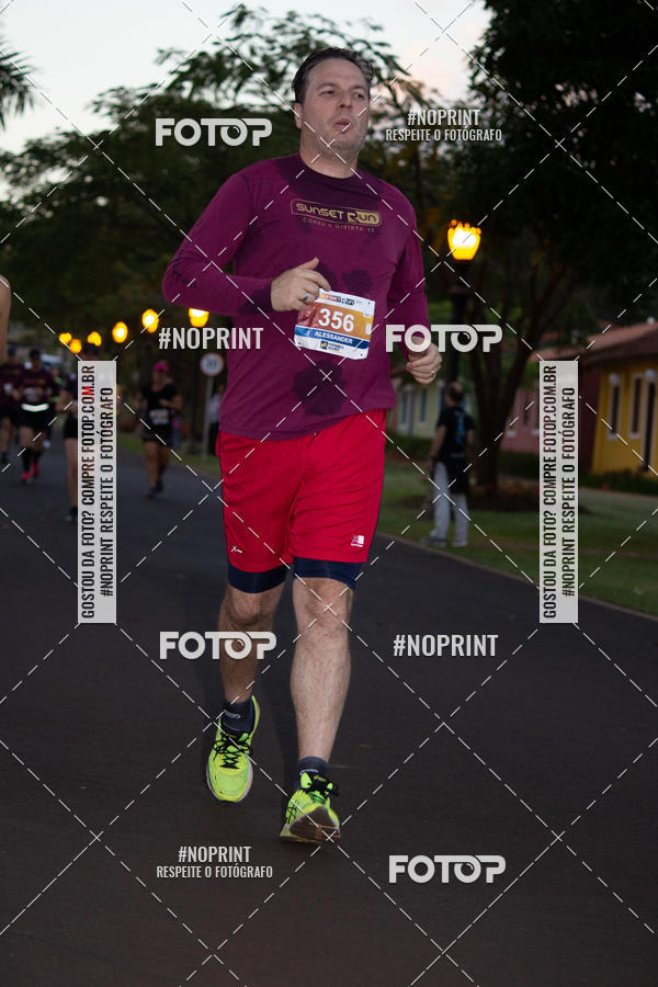 Buy your photos of the eventSunset Run 2019 on Fotop