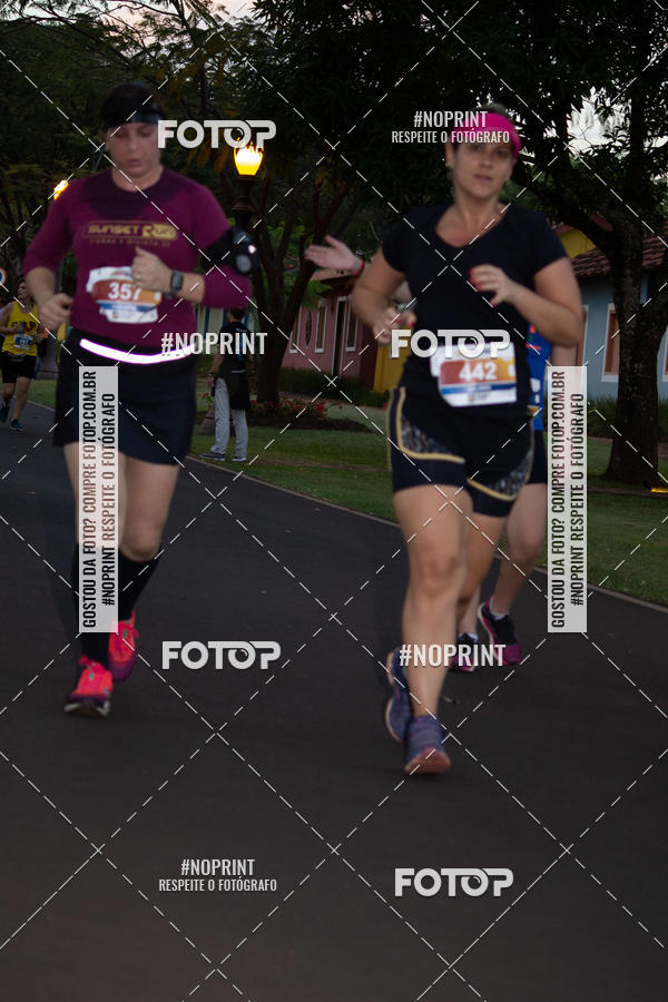 Buy your photos of the eventSunset Run 2019 on Fotop