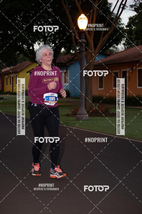 Buy your photos of the eventSunset Run 2019 on Fotop
