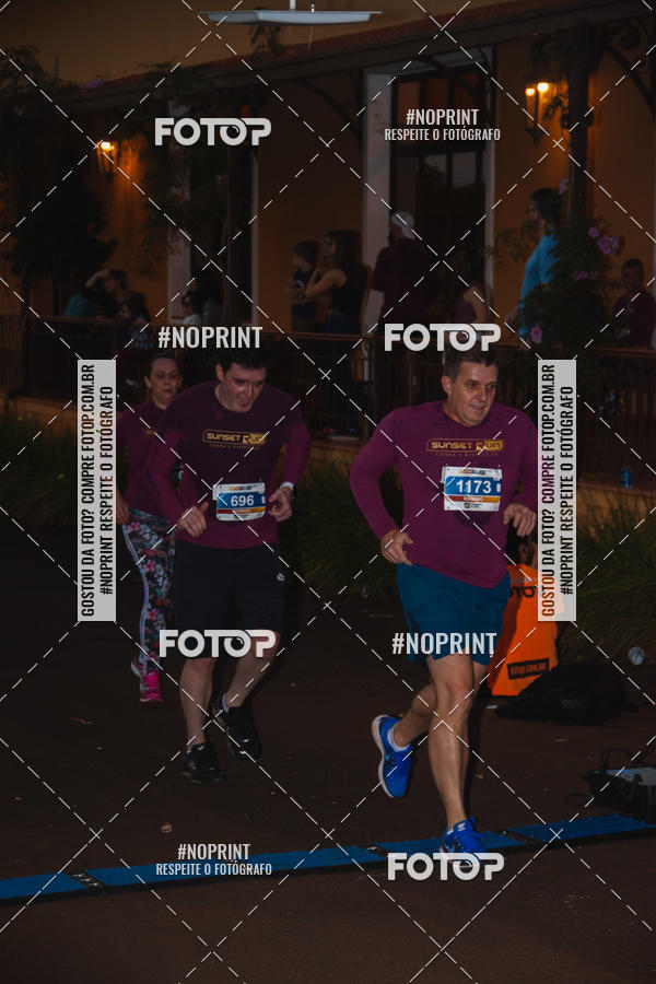 Buy your photos of the eventSunset Run 2019 on Fotop