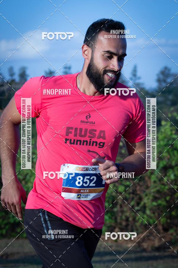 Buy your photos of the eventSunset Run 2019 on Fotop