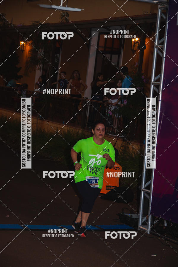 Buy your photos of the eventSunset Run 2019 on Fotop