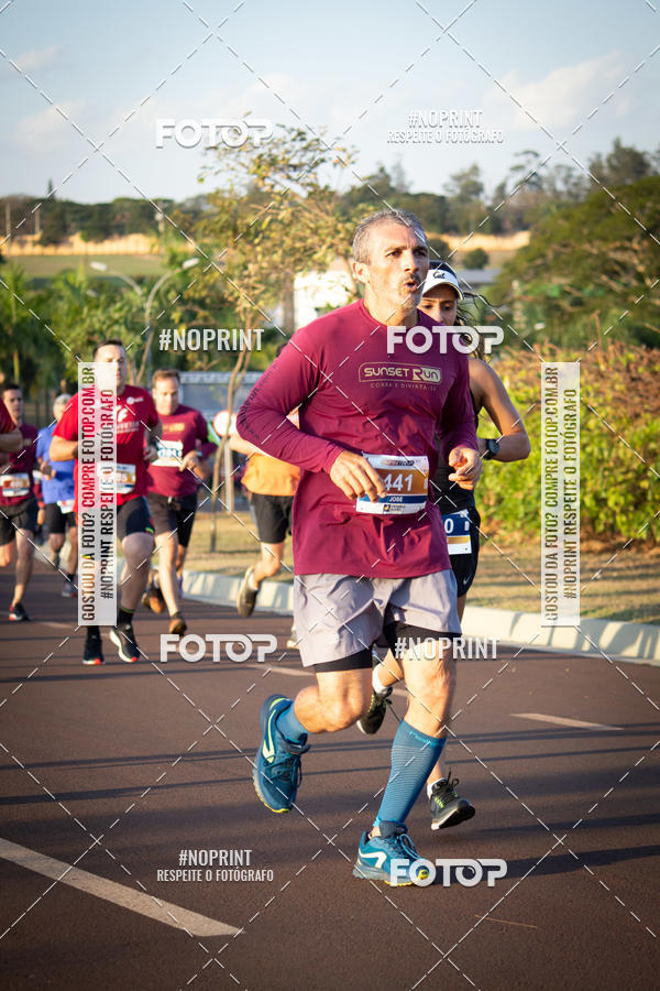 Buy your photos of the eventSunset Run 2019 on Fotop