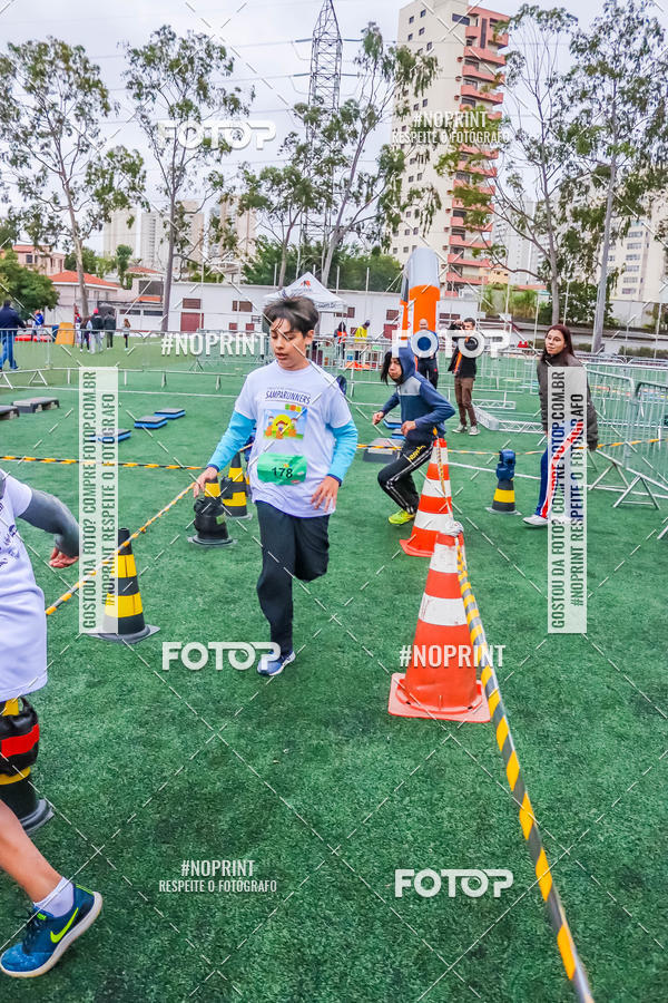 Buy your photos of the eventCircuito Samparunners KIDS - Etapa Obstculos on Fotop