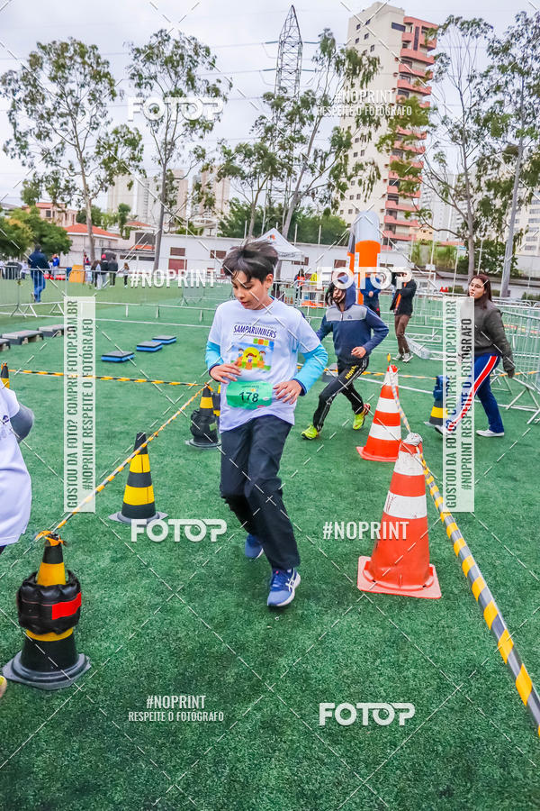 Buy your photos of the eventCircuito Samparunners KIDS - Etapa Obstculos on Fotop