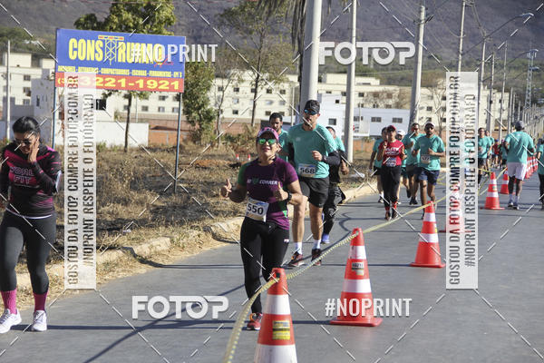 Buy your photos of the eventCircuito SESC de Corridas - Etapa Montes Claros 2019 on Fotop