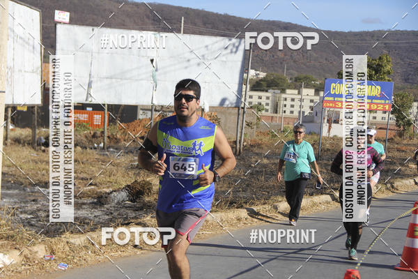 Buy your photos of the eventCircuito SESC de Corridas - Etapa Montes Claros 2019 on Fotop