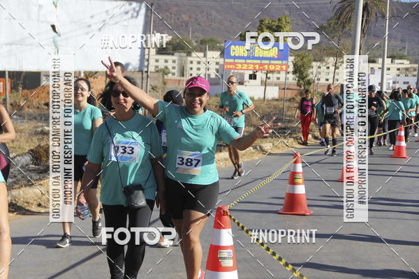 Buy your photos of the eventCircuito SESC de Corridas - Etapa Montes Claros 2019 on Fotop