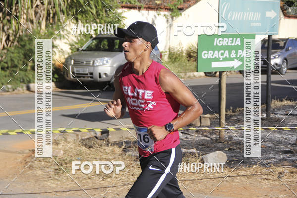 Buy your photos of the eventCircuito SESC de Corridas - Etapa Montes Claros 2019 on Fotop