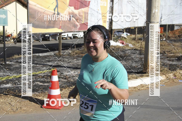 Buy your photos of the eventCircuito SESC de Corridas - Etapa Montes Claros 2019 on Fotop