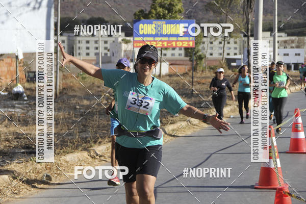 Buy your photos of the eventCircuito SESC de Corridas - Etapa Montes Claros 2019 on Fotop